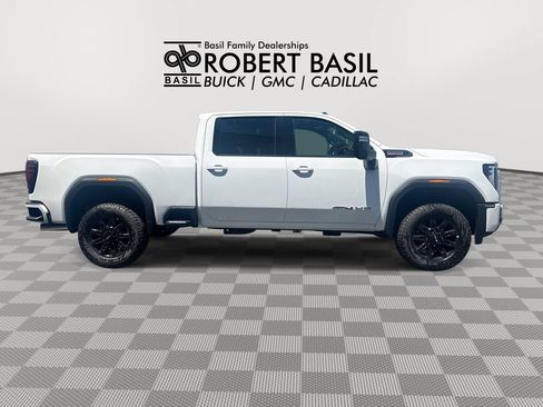 New 2026 GMC Sierra 2500 AT4 w/ AT4 Premium Plus Package AWD/4WD image 9
