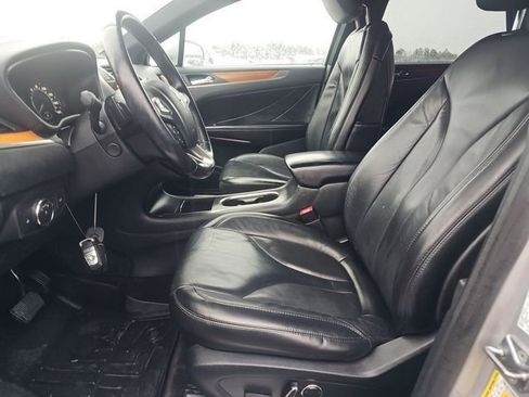 Used 2018 Lincoln MKC Select image 6