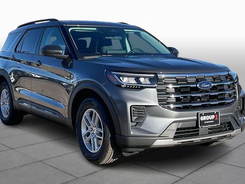 New 2026 Ford Explorer Active image 2