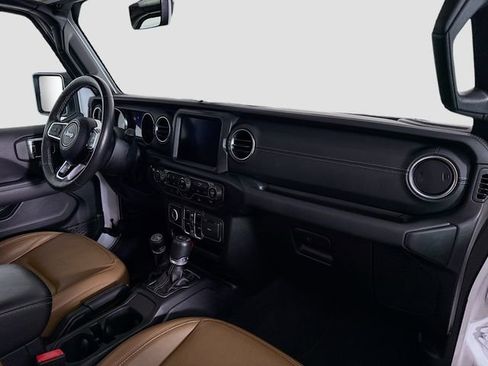 Used 2023 Jeep Wrangler Unlimited Sahara w/ Cold Weather Group image 27