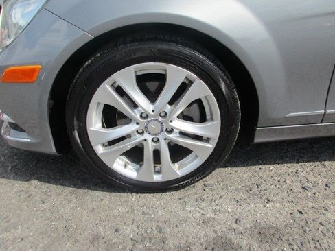 Used 2012 Mercedes-Benz C 300 4MATIC Sedan image 12