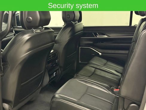 Used 2024 Jeep Wagoneer L Series II w/ Flexible Seating Group AWD/4WD image 23
