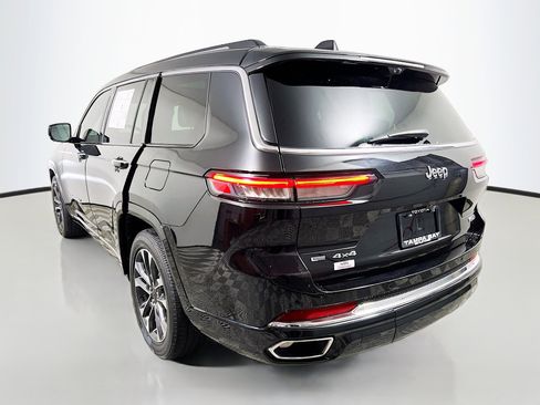 Used 2021 Jeep Grand Cherokee L Overland w/ Advanced Protech Group III AWD/4WD image 8