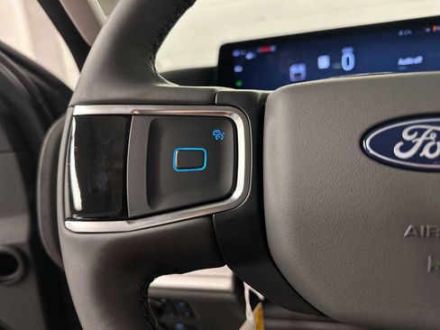 New 2026 Ford Expedition Active AWD/4WD image 13