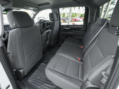 Used 2025 Chevrolet Silverado 2500 LT w/ Convenience Package image 33