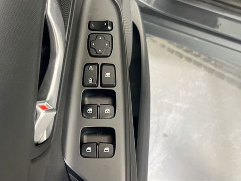 Used 2022 Hyundai Kona Limited w/ Cargo Package image 18