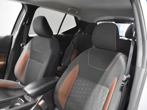 Certified 2022 Nissan Kicks SR FWD image 16