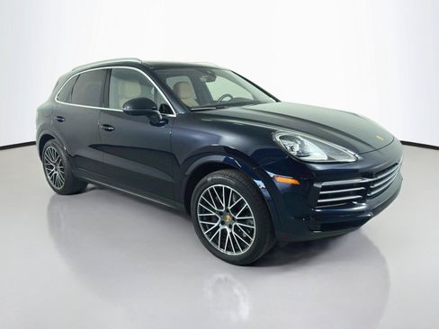 Certified 2023 Porsche Cayenne AWD/4WD image 9
