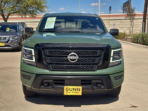 Used 2024 Nissan Titan SV w/ SV Bronze Edition Package image 8