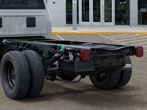 New 2026 RAM 5500 Tradesman AWD/4WD image 13