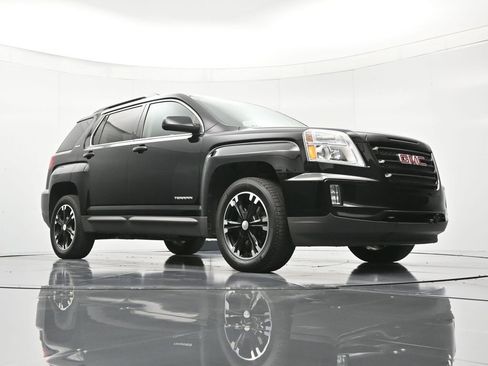 Used 2017 GMC Terrain SLE w/ Nightfall Package image 38