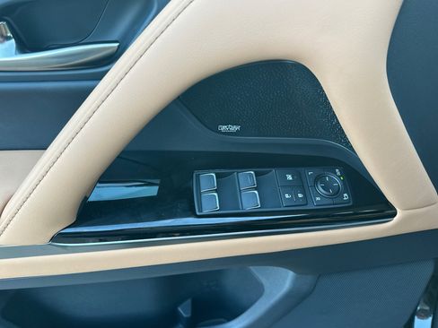 New 2025 Lexus LX 700h Luxury image 8