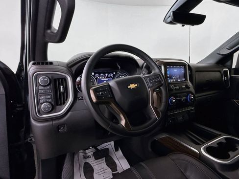 Used 2023 Chevrolet Silverado 2500 High Country w/ Z71 Off-Road Package AWD/4WD image 9