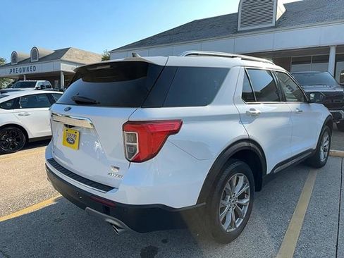 Used 2023 Ford Explorer Limited image 9