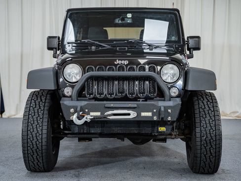 Used 2014 Jeep Wrangler Unlimited Rubicon w/ Connectivity Group image 2