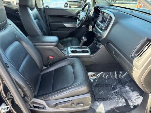 Used 2019 Chevrolet Colorado ZR2 image 16