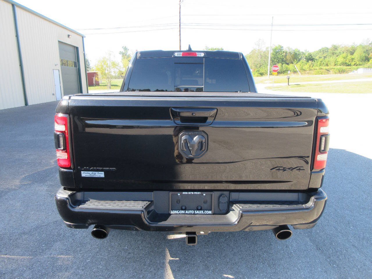 Used 2022 RAM 1500 Limited w/ Night Edition AWD/4WD image 5