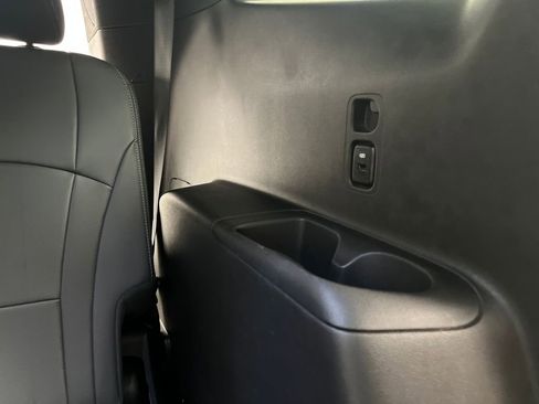 Used 2024 Buick Enclave Premium image 35