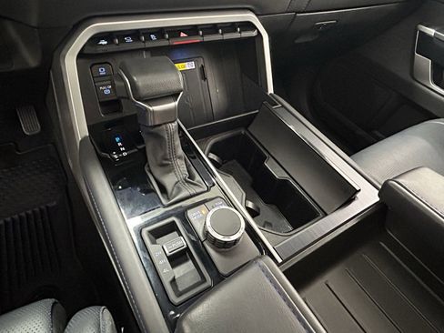 Used 2024 Toyota Tundra Platinum image 24