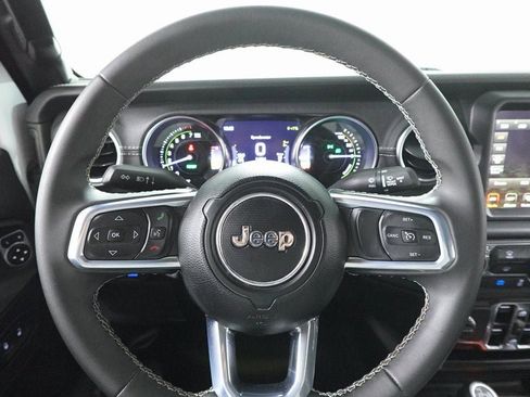 Used 2023 Jeep Wrangler Unlimited Sahara image 13