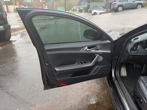 Used 2019 Kia Stinger GT1 w/ Paint Protection Package image 26