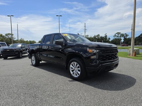 New 2026 Chevrolet Silverado 1500 Custom RWD image 1