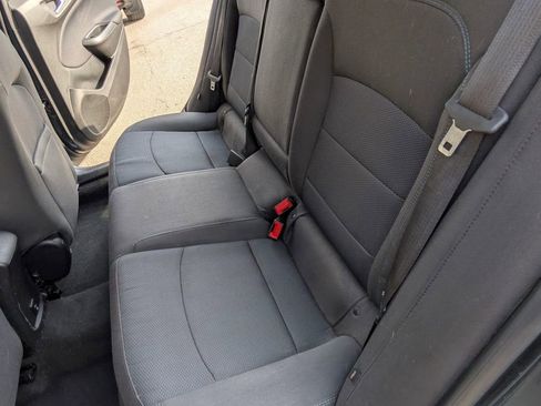 Used 2018 Chevrolet Cruze LT FWD image 12