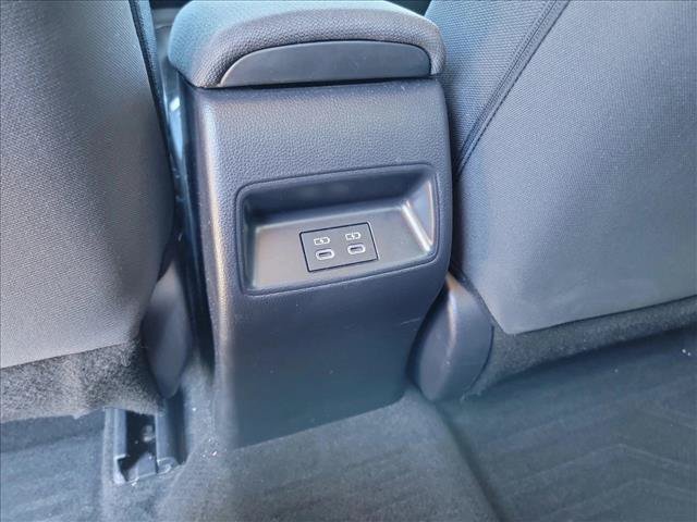 Used 2025 Toyota Corolla LE FWD image 19