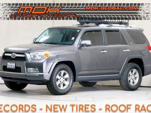 Used 2013 Toyota 4Runner SR5 image 1