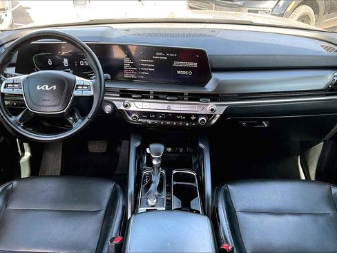 Used 2023 Kia Telluride LX image 27