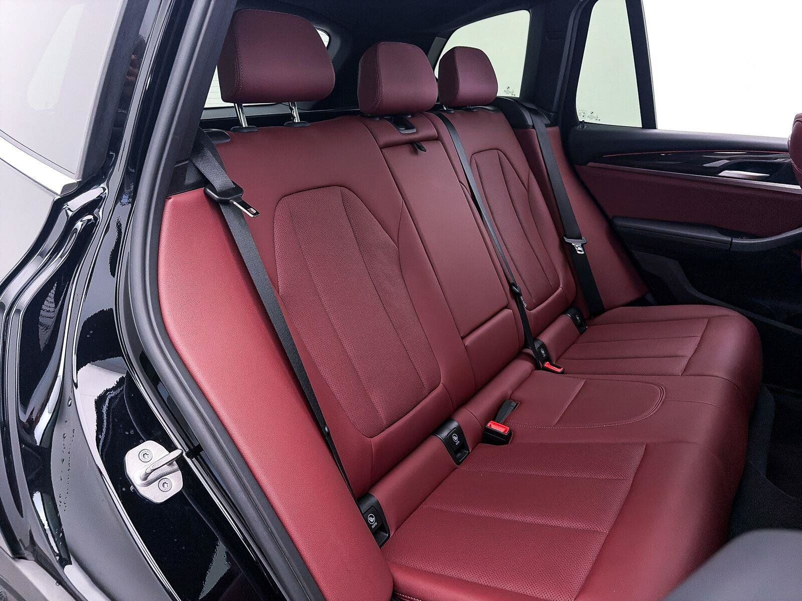 Used 2024 BMW X3 sDrive30i w/ Premium Package RWD image 41