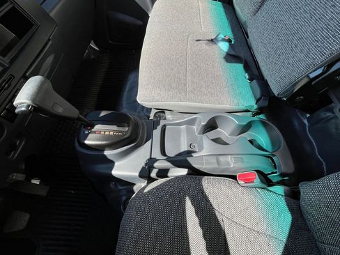 Used 2024 Isuzu NPR image 25