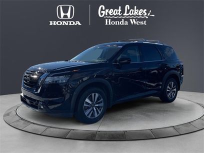 Used 2024 Nissan Pathfinder SL w/ Lighting Package (N92)