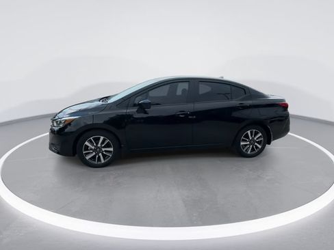 Used 2025 Nissan Versa SV w/ Trunk Package FWD image 4
