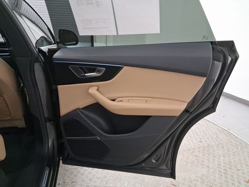 Used 2021 Audi Q8 Premium Plus w/ Premium Plus Package image 30