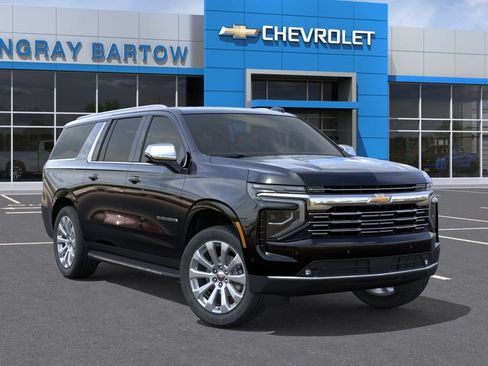 New 2026 Chevrolet Suburban Premier RWD image 9