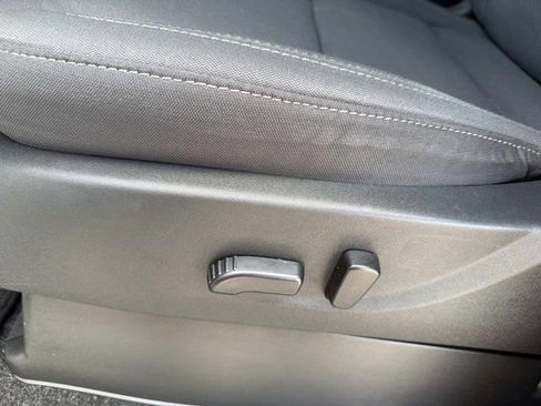 Used 2024 Nissan Frontier SV w/ Tow Package image 10