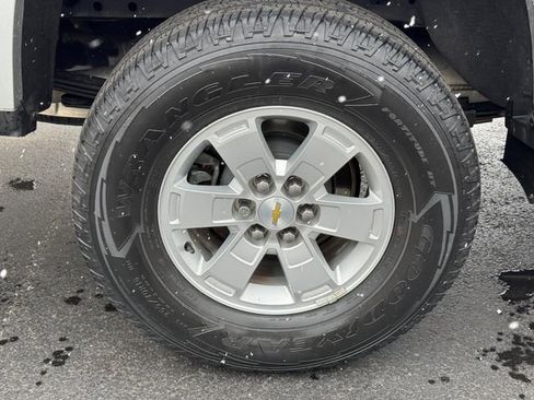 Used 2020 Chevrolet Colorado W/T w/ WT Convenience Package image 12