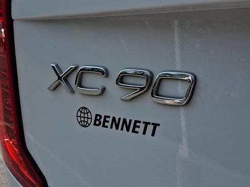Used 2018 Volvo XC90 T6 Momentum w/ Convenience Package AWD/4WD image 32