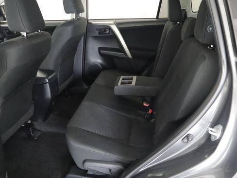 Used 2018 Toyota RAV4 LE w/ All Weather Liner Package AWD/4WD image 8