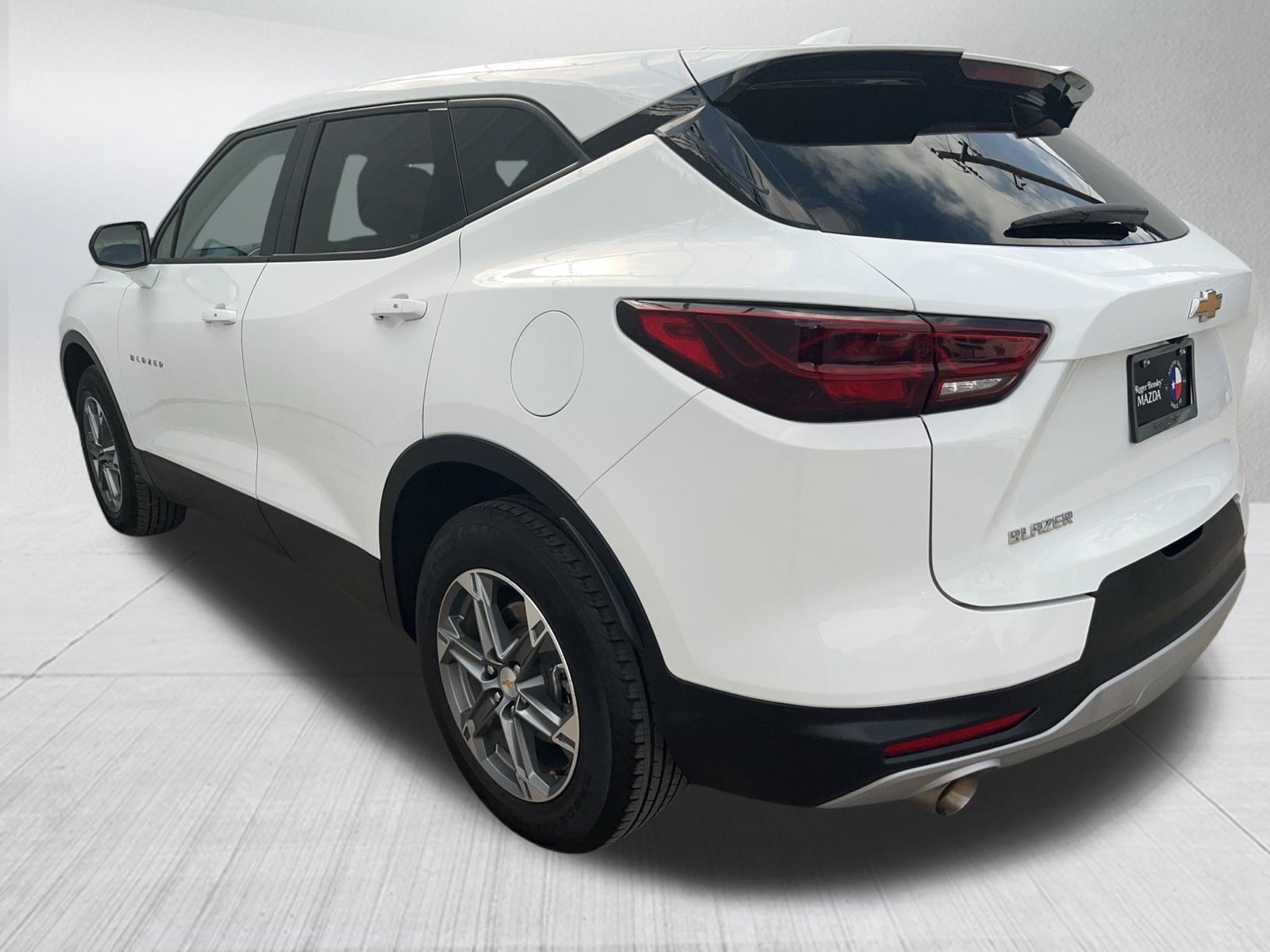 Used 2025 Chevrolet Blazer LT FWD image 6