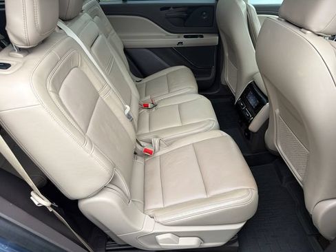 Used 2021 Lincoln Aviator Reserve w/ Equipment Group 201A RWD image 18