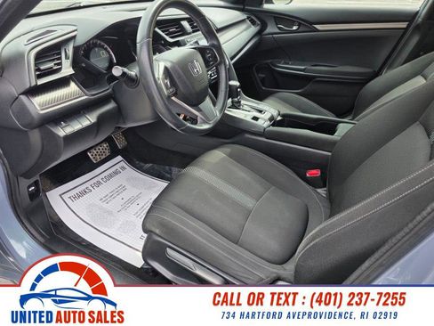 Used 2017 Honda Civic Sport image 9