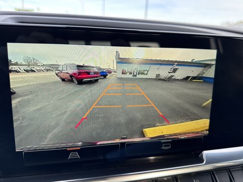 Used 2024 GMC Sierra 1500 Elevation image 16