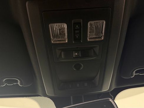 Used 2018 RAM 1500 Limited AWD/4WD image 25