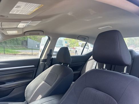 Used 2023 Nissan Altima 2.5 SV image 19