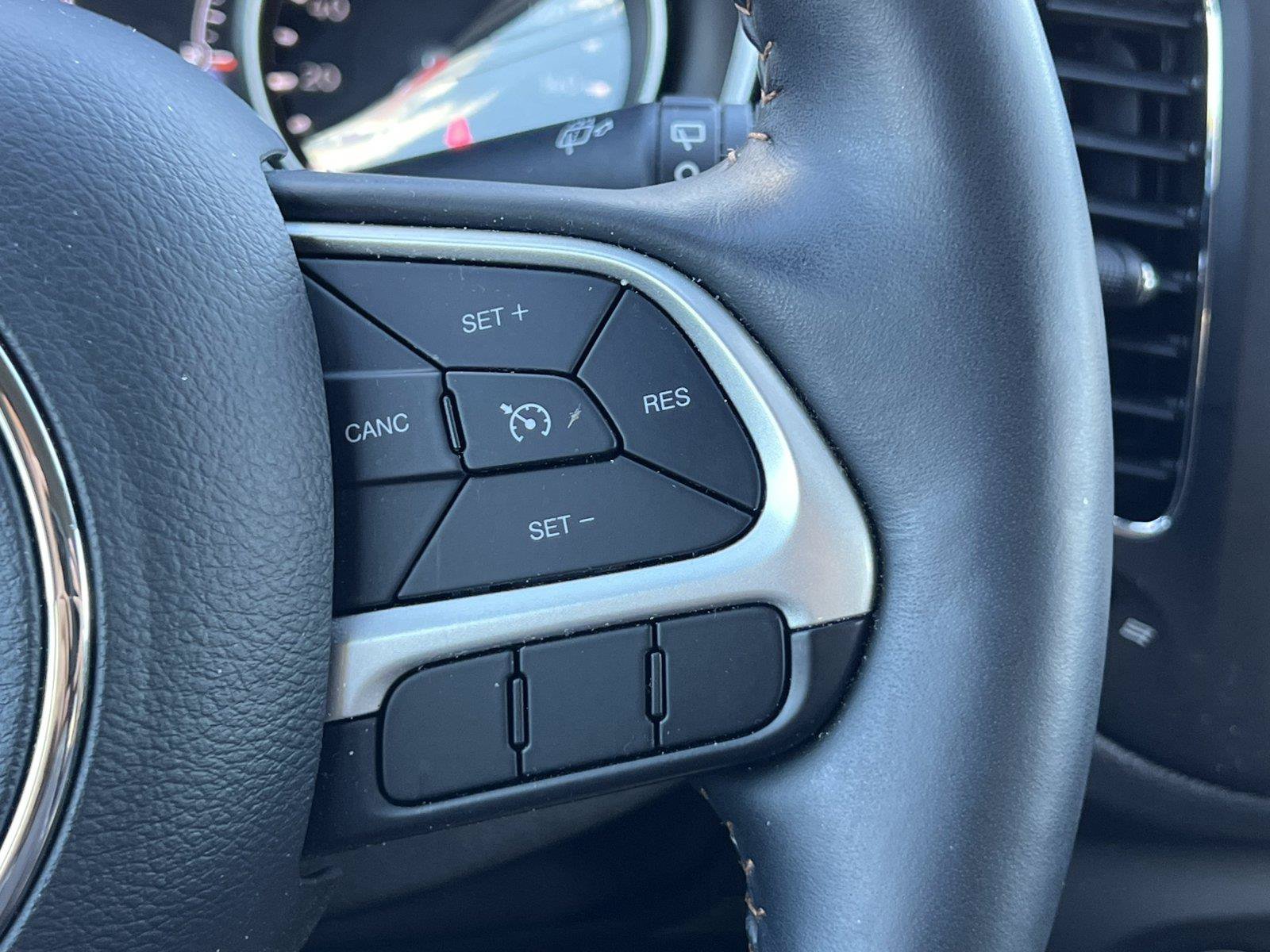 Used 2019 Jeep Compass Latitude w/ Popular Equipment Group AWD/4WD image 20