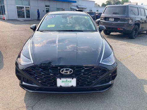 Used 2023 Hyundai Sonata SEL FWD image 2