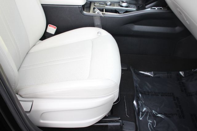 Used 2021 Kia Sorento S FWD image 32