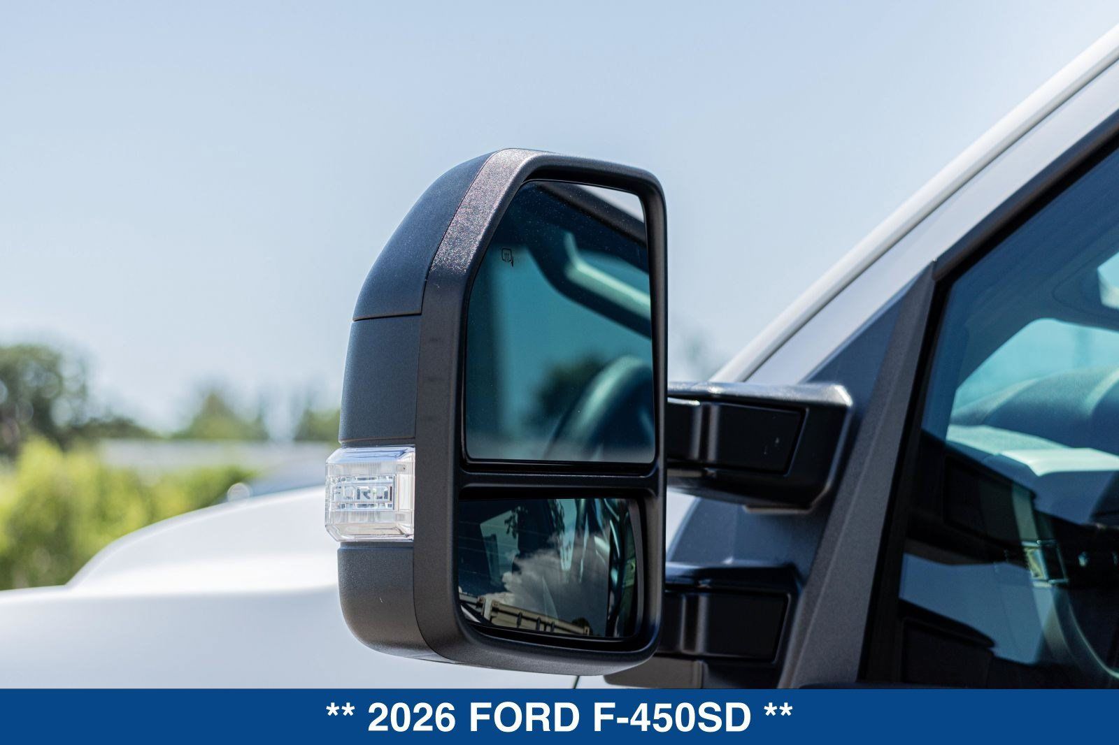 New 2026 Ford F450 XLT w/ FX4 Off-Road Package AWD/4WD image 16